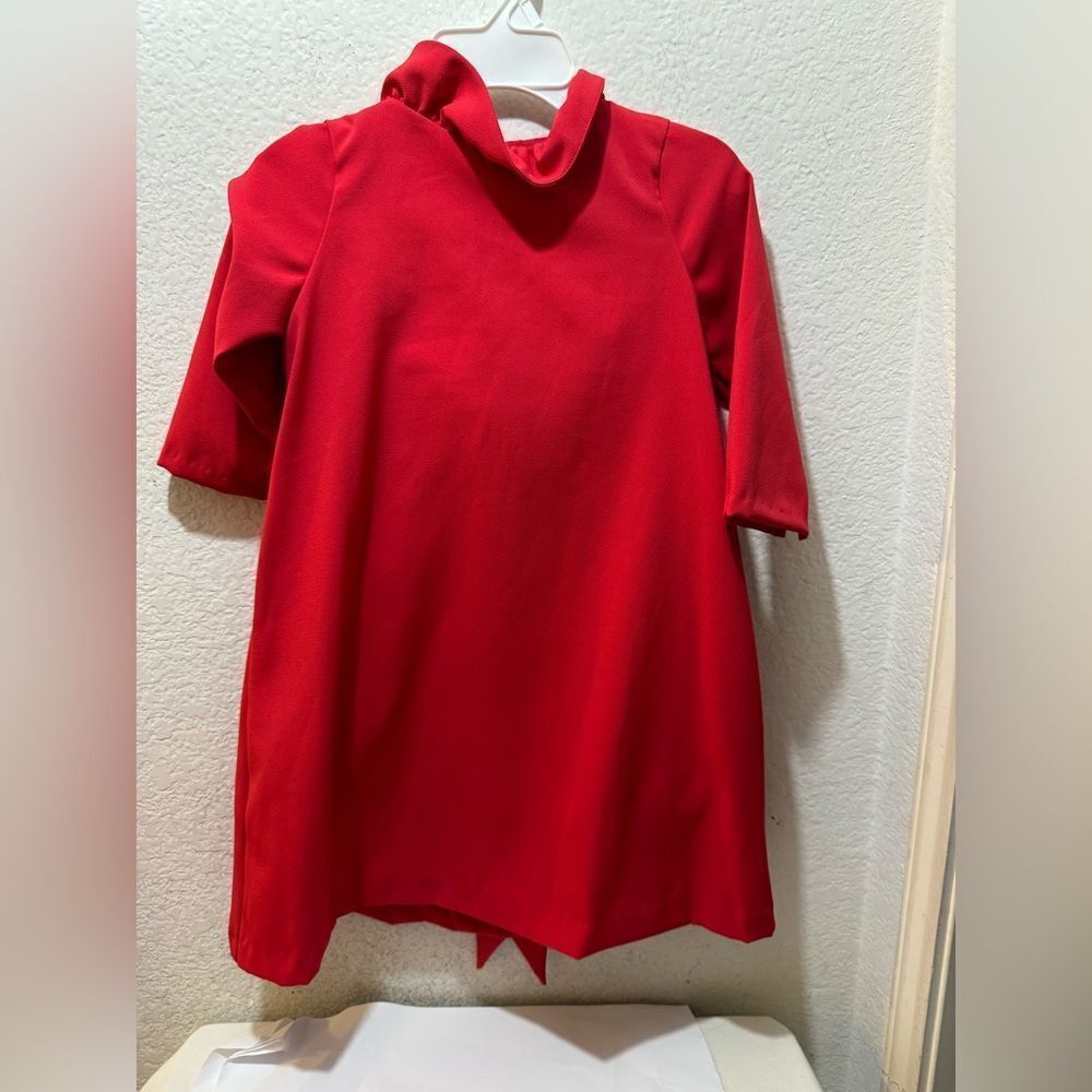 New Gabby Girls back neck tie red  Dress size 7